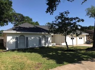 1302 Hitherfield Dr, Sugar Land, TX 77498