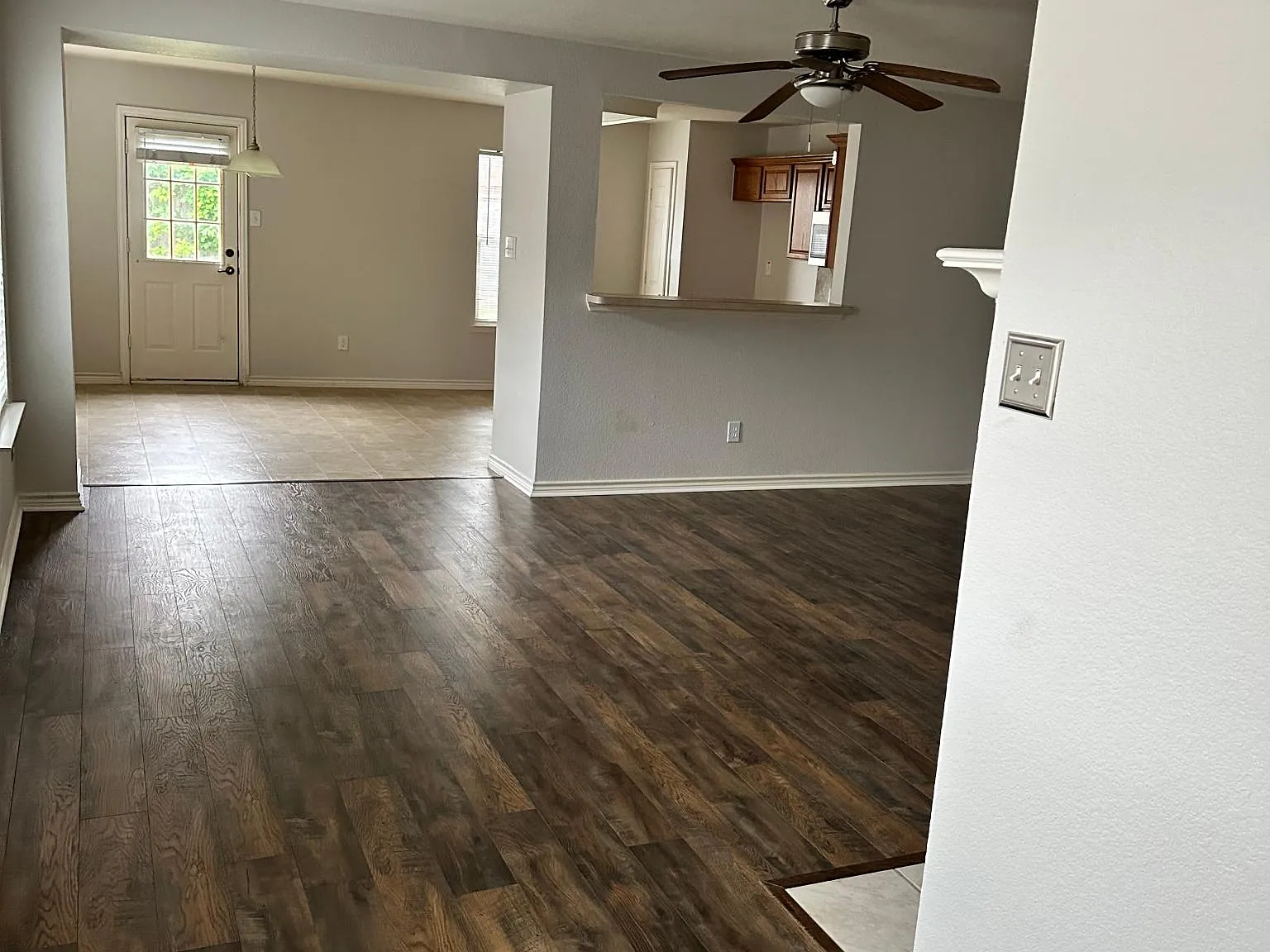 4 bed, 1894 sqft, $2,195 — Photo 2
