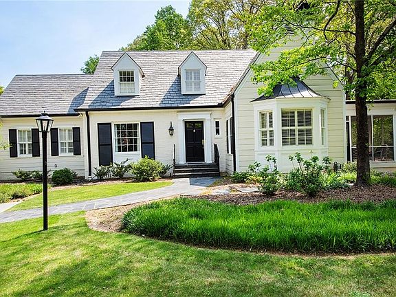 2nd image of 2785 Arden Rd NW