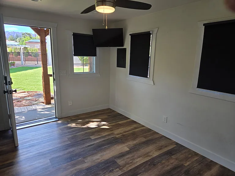 264 N 100 W — Photo 34