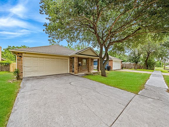 2nd image of 3521 Lydia St