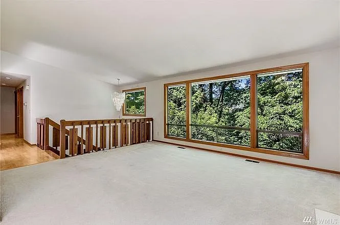 5210 Highland Dr — Photo 8