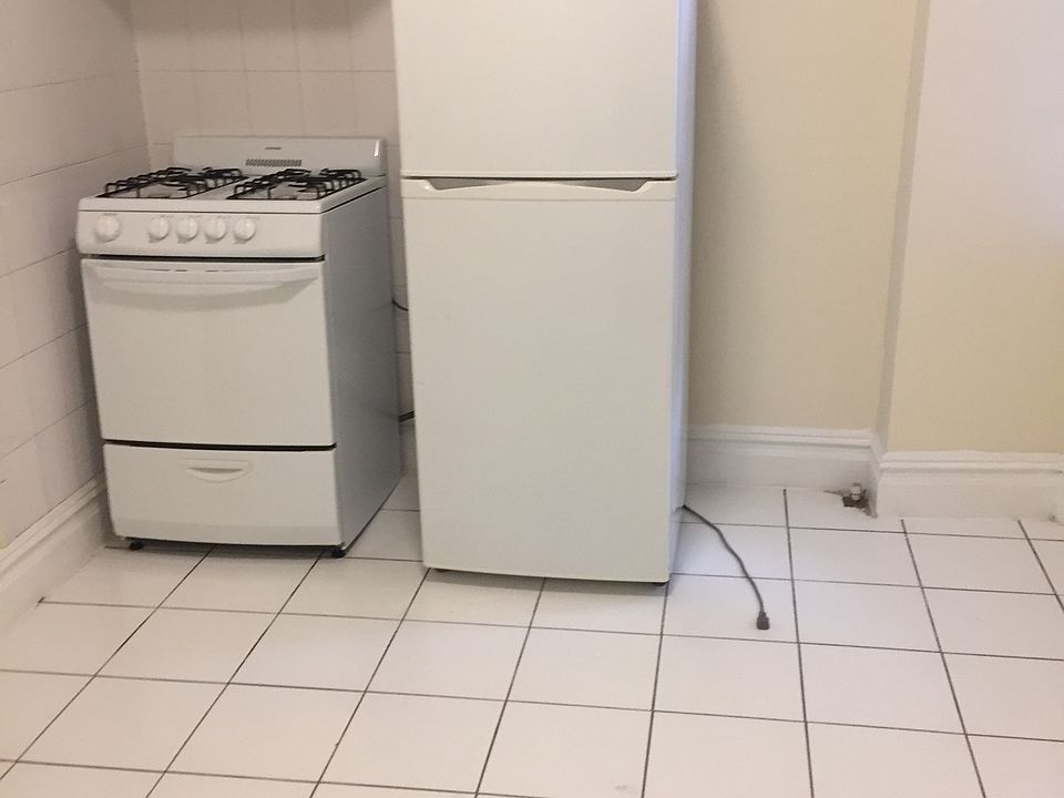 2nd image of 114 61st St #21