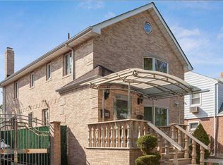 69-70 180th St, Fresh Meadows, NY 11365