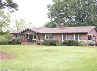 1415 State Highway 68 N, Oak Ridge, NC 27310