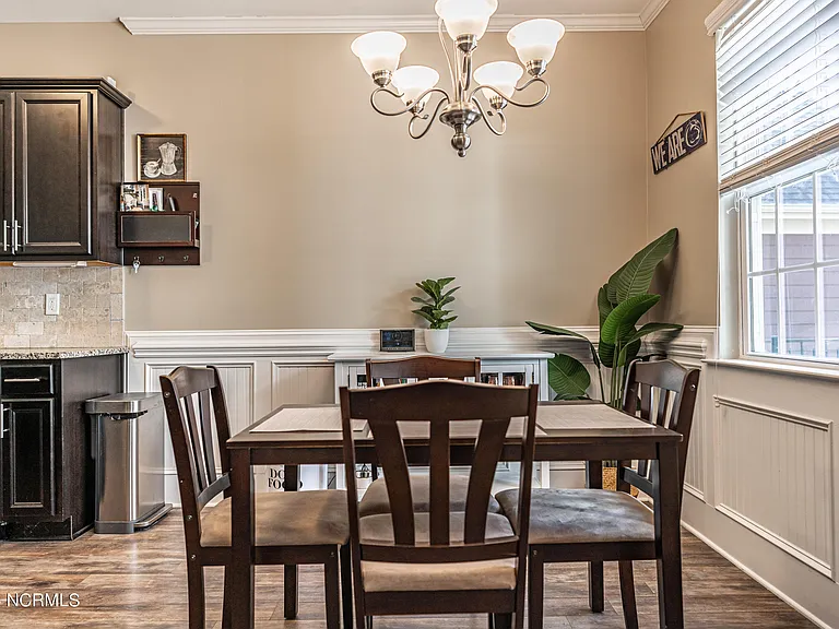 150 Michie Pl — Photo 10