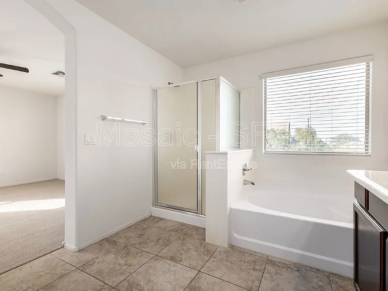 2656 E Boston St — Photo 19