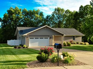 23 South Trl, Saint Peters, MO 63376