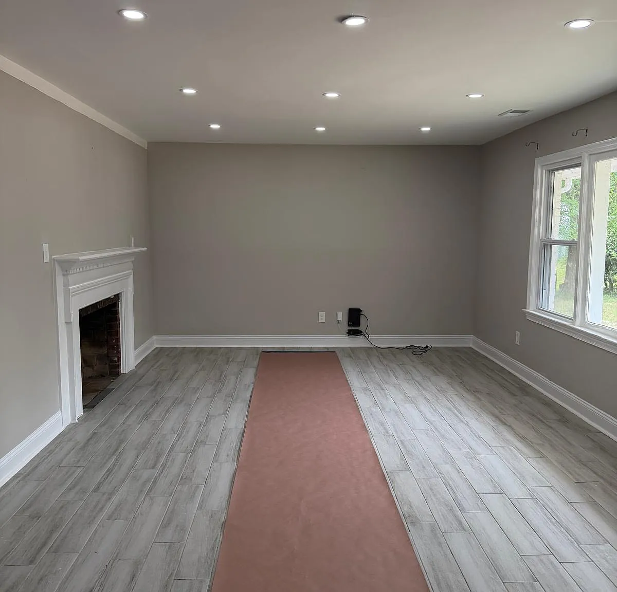 105 Lakeland Dr — Photo 1