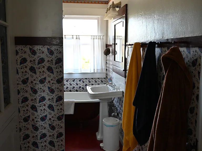 Upstairs bathroom