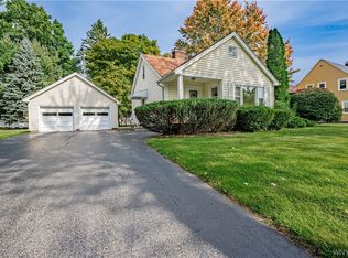 125 Windermere Rd, Lockport, NY 14094