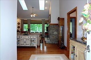 2nd image of 120 Leyden Dr