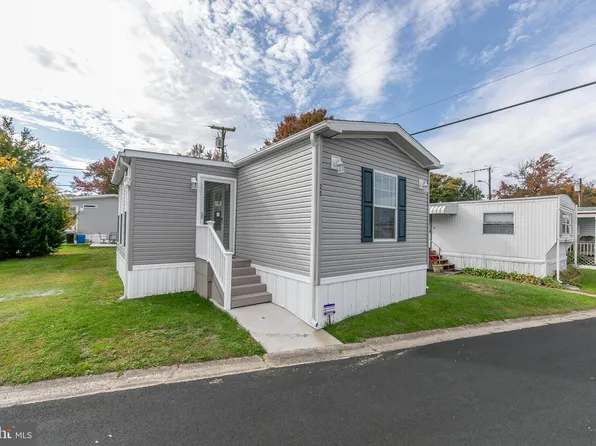 20 Dennis Dr, Pennsville, NJ 08070
