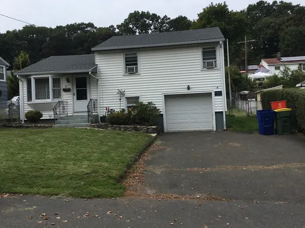 86 Shadee Lane, Waterbury, CT 06706