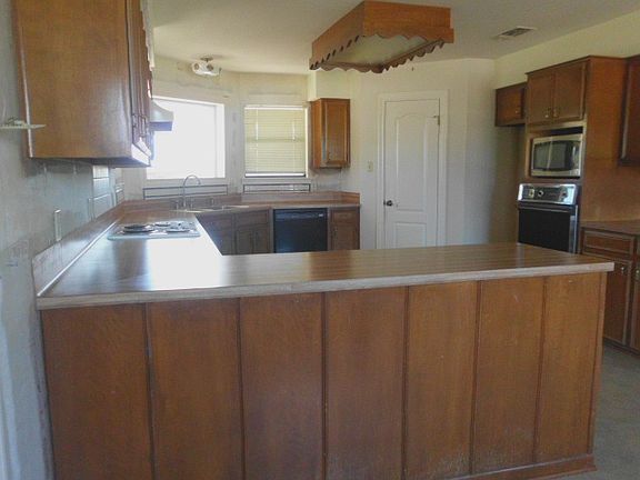 5th image of 205 Panorama Dr