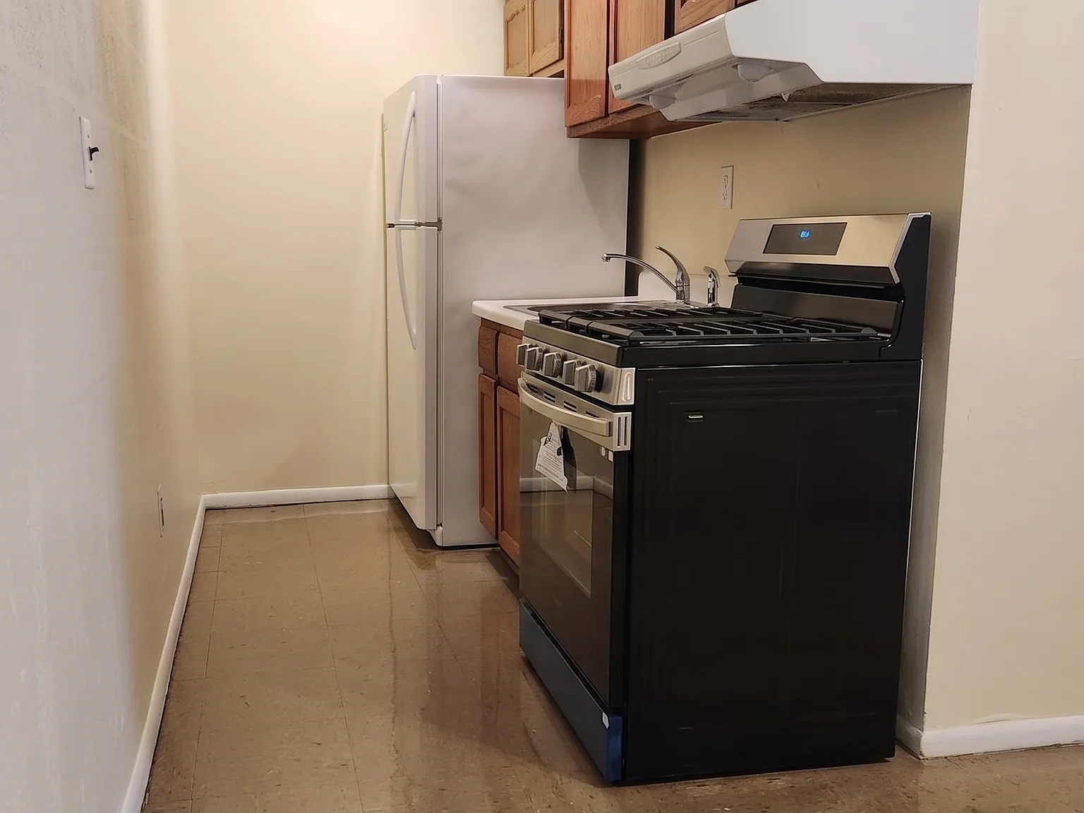 1 bed, 1.0 bath, 500 sqft, $1,950 — Photo 4