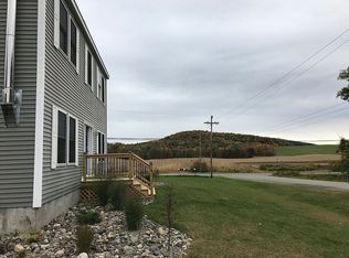 8 Rogers Ln, Cambridge, NY 12816