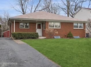 1375 Yager Ln, Highland Park, IL 60035