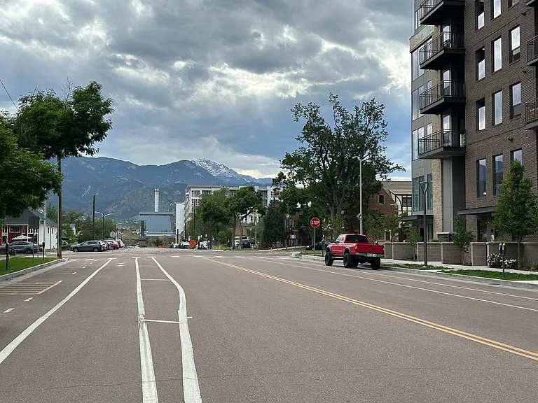 15 E Rio Grande St — Photo 24