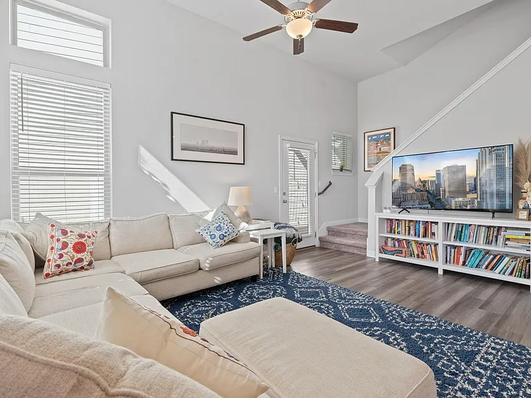 7906 Mandela Bnd — Photo 4