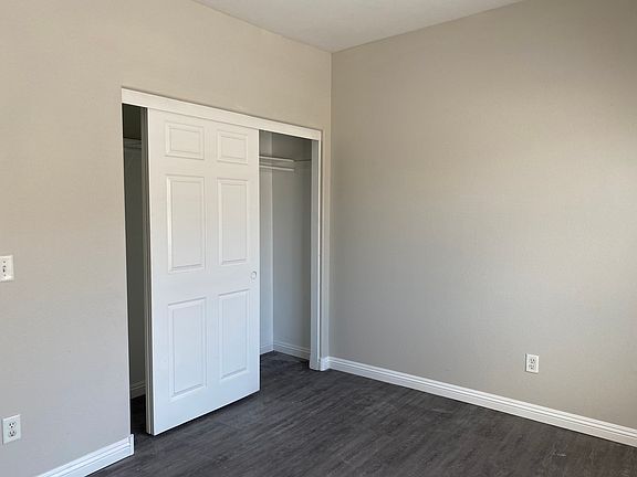 5th image of 1717 Linden Ave APT C