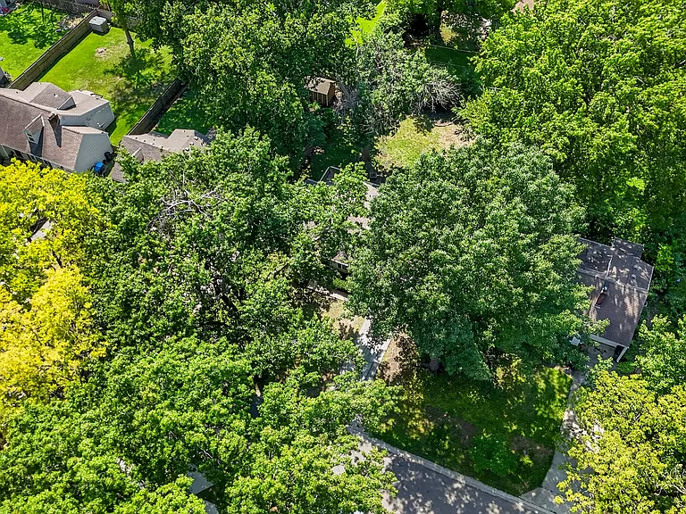 7318 Rosewood St — Photo 49