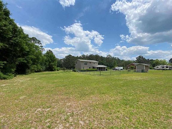 5th image of 7118 Blueberry Hill Dr