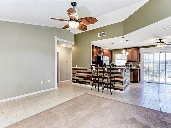 5th image of 1026 Deer Hollow Way