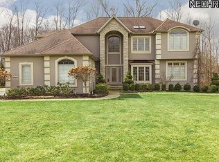 37214 Tidewater Dr, Solon, OH 44139