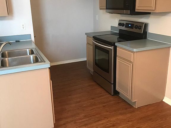 2nd image of 1060 Port Sullivan Dr