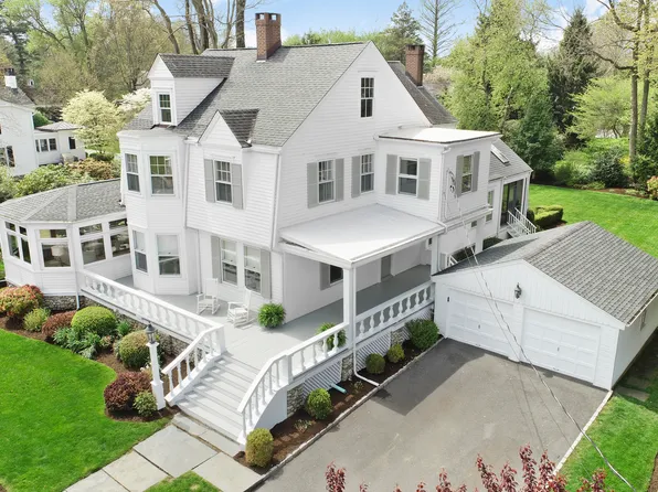 46 Willow Street, Fairfield, CT 06890