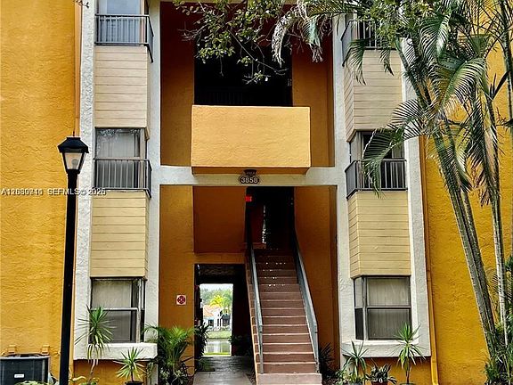3rd image of 3858 Coral Tree Cir APT 206