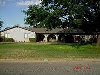 1st image of 2808 Oaklawn Dr