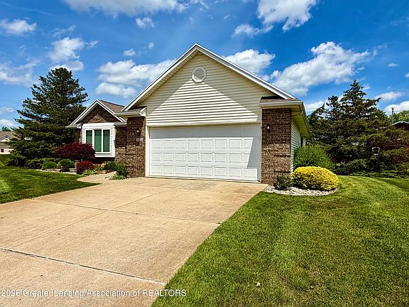2nd image of 523 White Pine Blvd