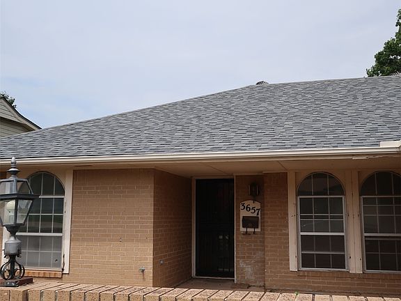 2nd image of 3657 Rolling Lane Cir