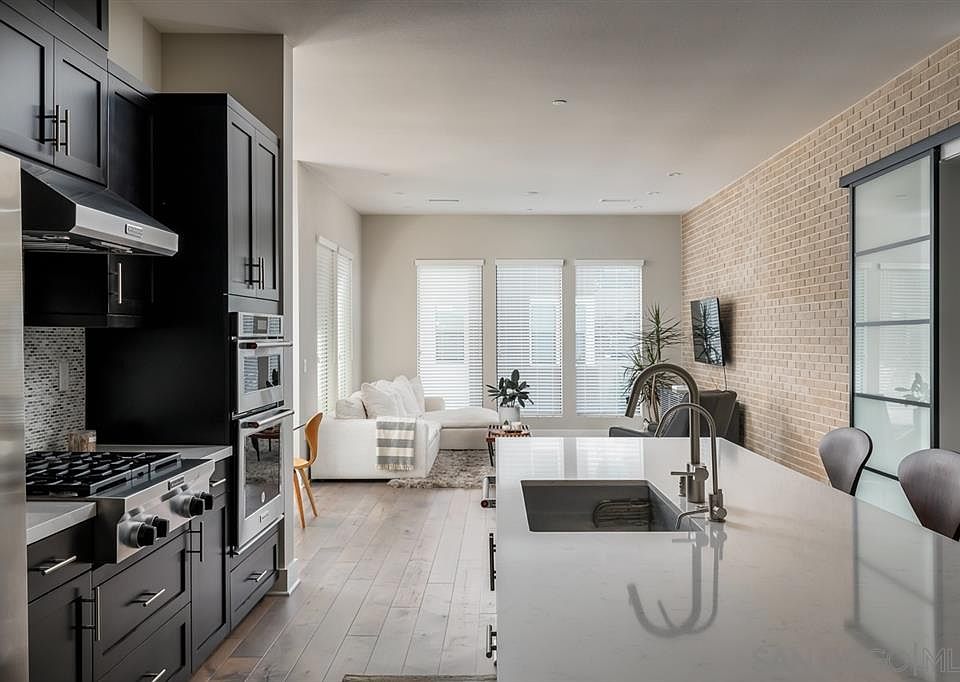 1st image of 8569 Aspect Dr