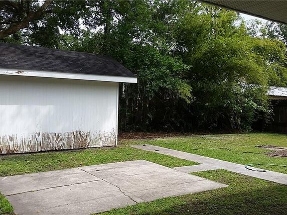 2nd image of 418 S Jahncke Ave
