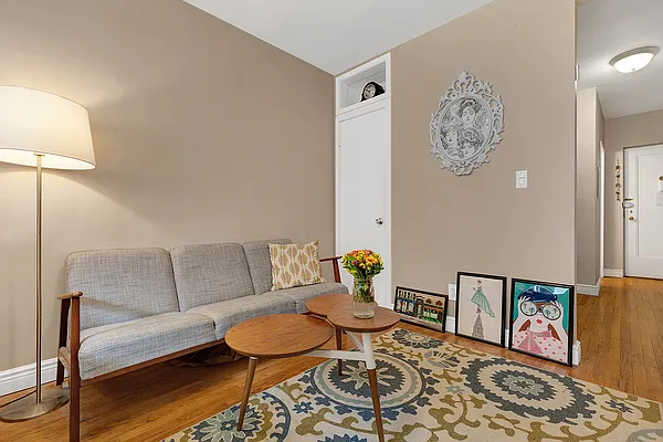 Rented by Cooper & Cooper Real Estate | media 17