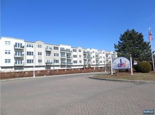 317 The Promenade Promenade, Edgewater, NJ 07020