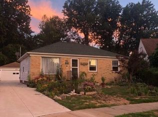 30450 Mark Ct, Wickliffe, OH 44092