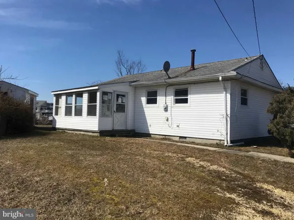 301 W Calabreeze Way, Little Egg Harbor, NJ 08087