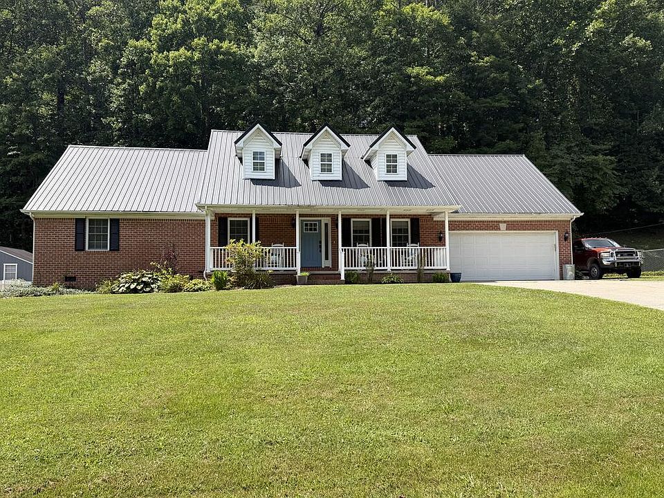 1st image of 245 Hidden Valley Rd