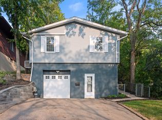 221 21st Ave N, Hopkins, MN 55343