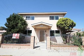 1st image of 18547 Ashley Ave