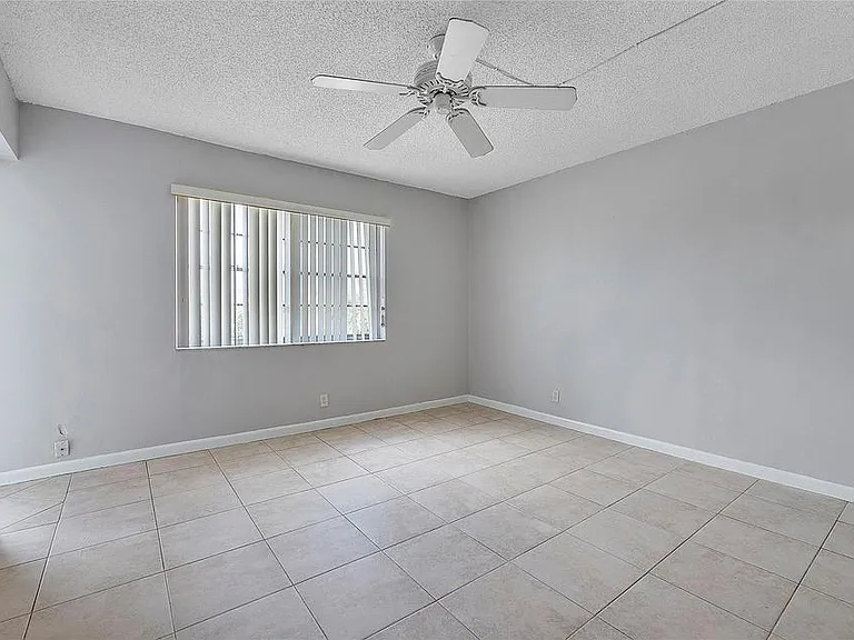 4354 NW 9th Ave #12-3D — Photo 13