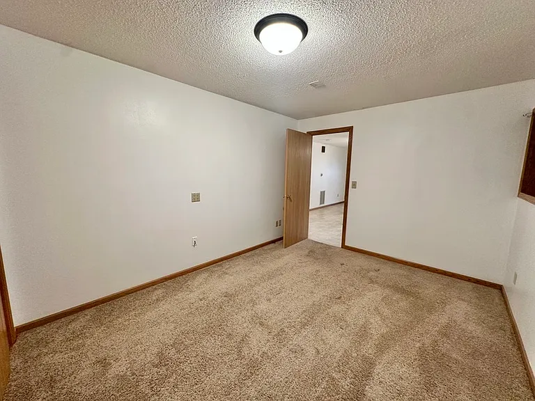 3610 Alburnett Rd — Photo 16