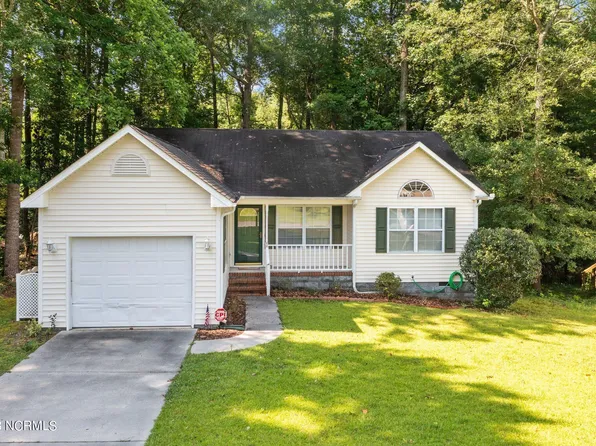 102 Courtney Lane, New Bern, NC 28562