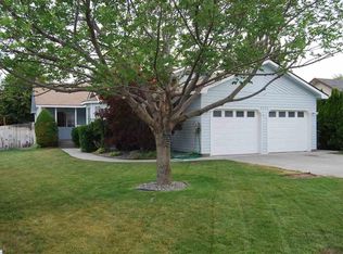 5111 Blue Jay Ln, West Richland, WA