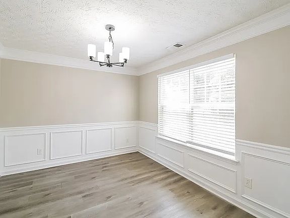 5th image of 784 Mesa Rd
