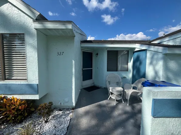 327 Lake Placid Ct, Oldsmar, FL 34677